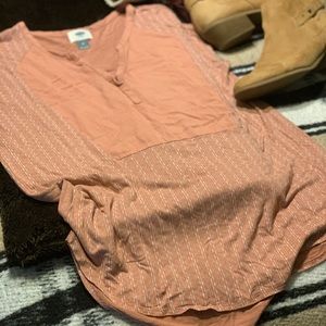 Ladies Medium casual soft cotton top